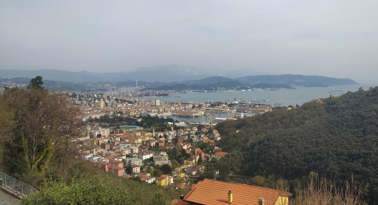 Agriturismo La Pietra La Spezia Exterior foto